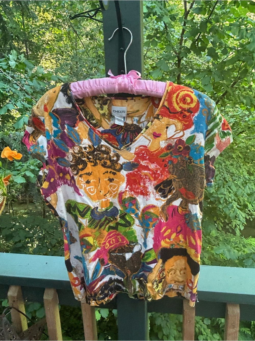 Chico's Multicolor Graphic Short Sleeve V-Neck Tee